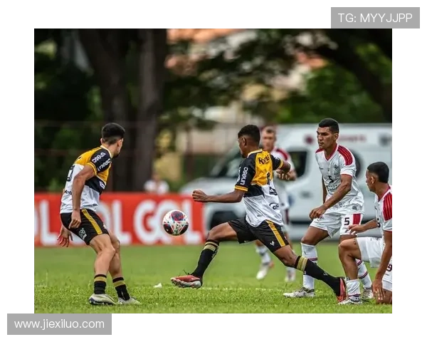 库普梅纳斯自2024年3月以来首次单场双响